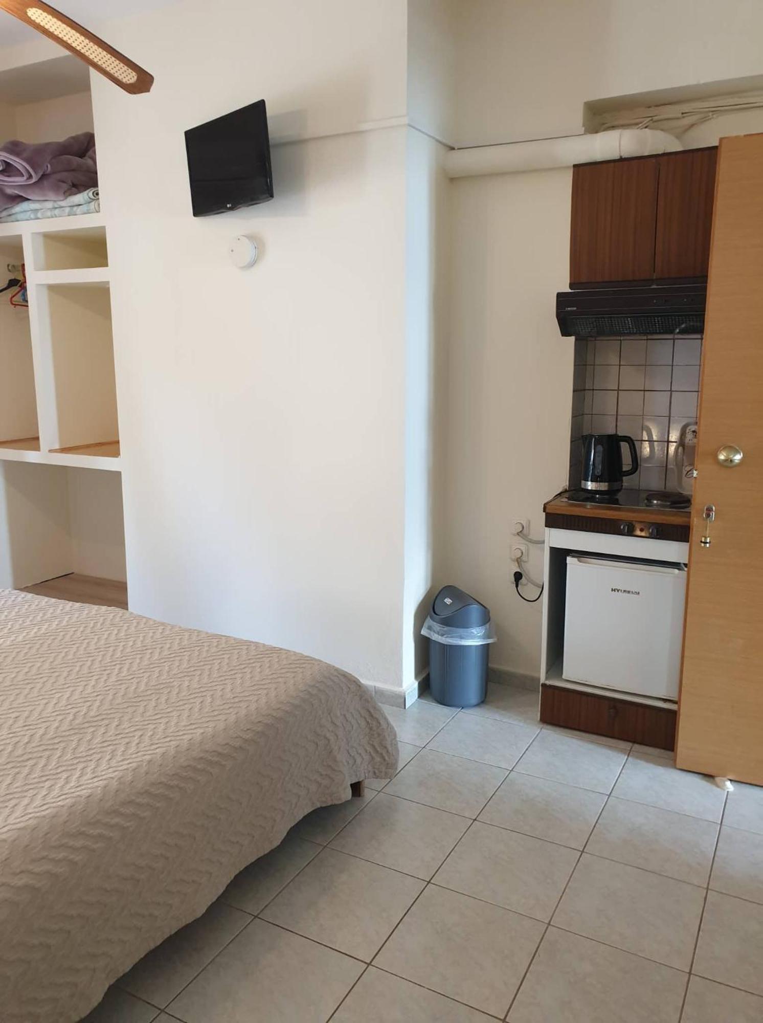 Ballas Apartments Agia Efimia ภายนอก รูปภาพ